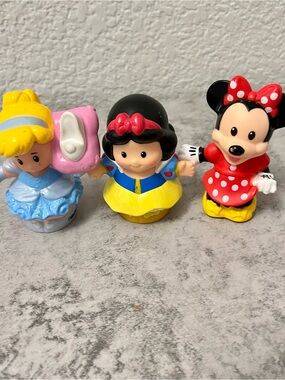 Fisher Price Little People Lot